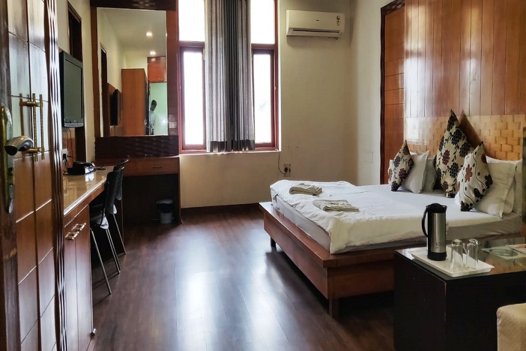 Канпур: Mandakini Plaza Hotel