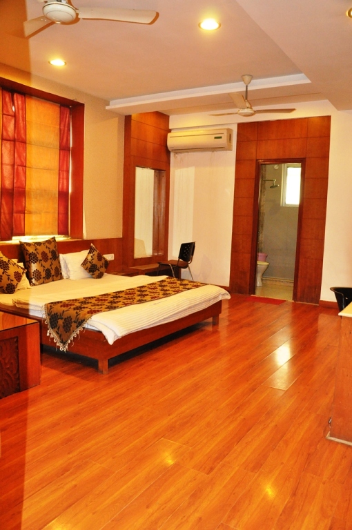 Канпур: Mandakini Plaza Hotel