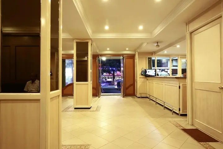 Бангалор: FabHotel Majestic Bus Stand
