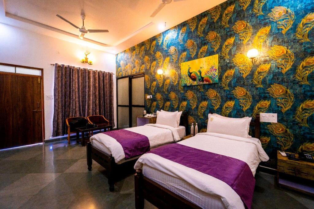 Чимур: Chimur Tiger Resort