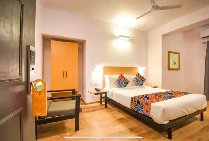 Колката: Fabhotel Heera Holiday Inn