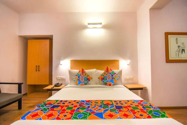 Колката: Fabhotel Heera Holiday Inn