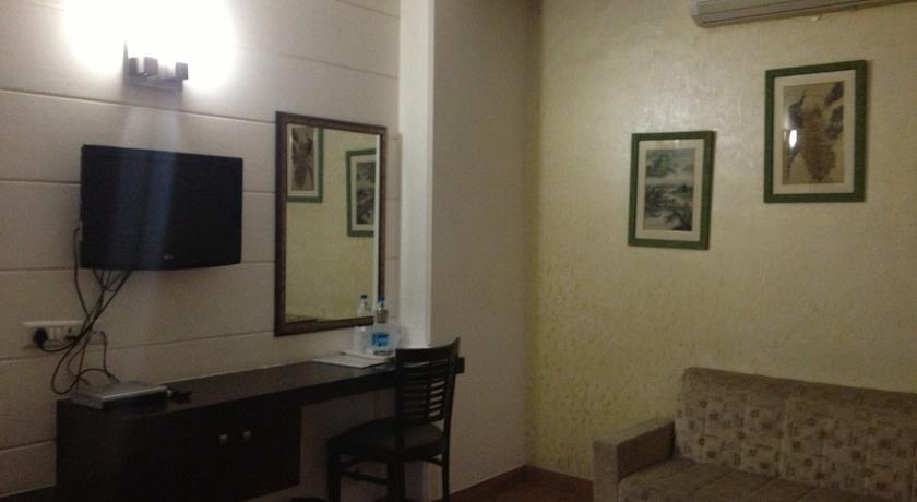 Гуруграм: Hotel Plaazaa 1