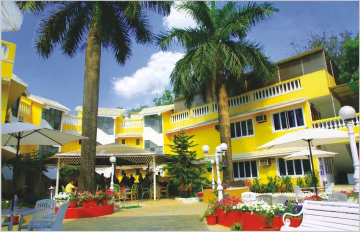 Лонавала: Avion Holiday Resort