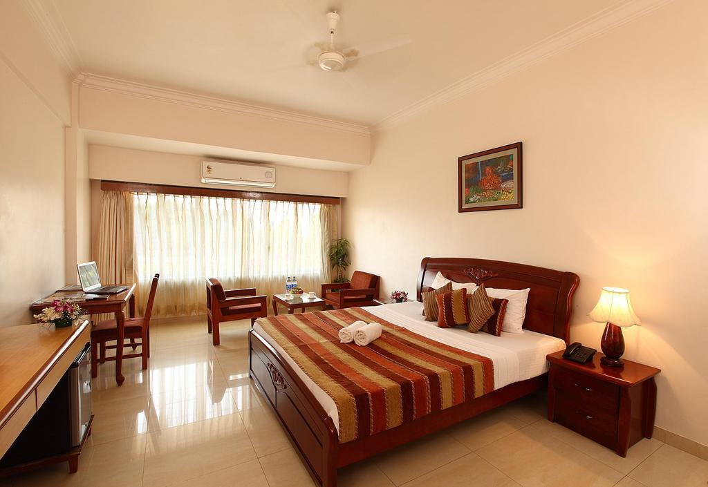 Лонавала: Avion Holiday Resort