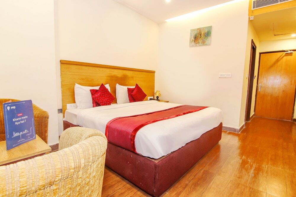Лакхнау: OYO 2697 Hotel Edesia