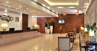 Гуруграм: Hotel Haut Monde