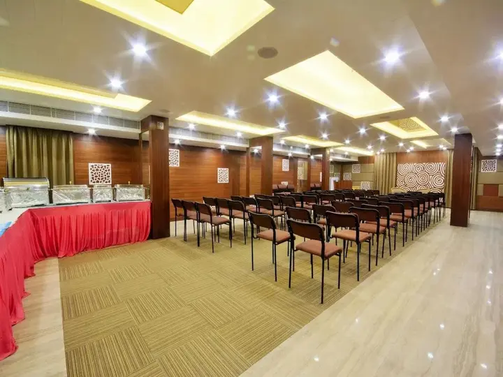 Ахмедабад: OYO 3763 Naeeka Hotel