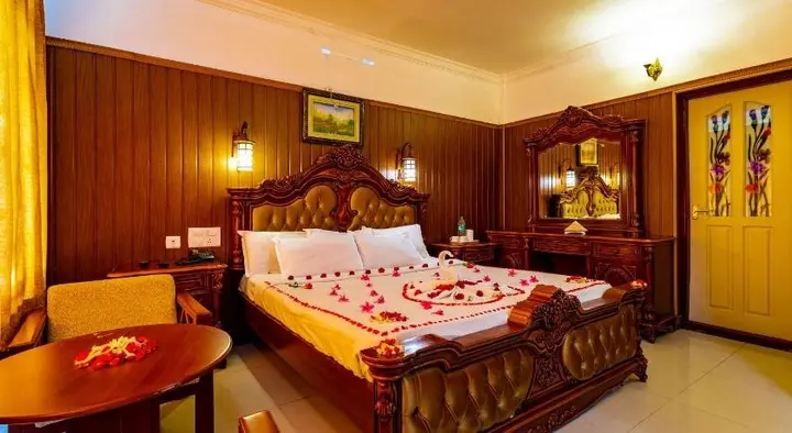 Муннар: Mist Inn Resort