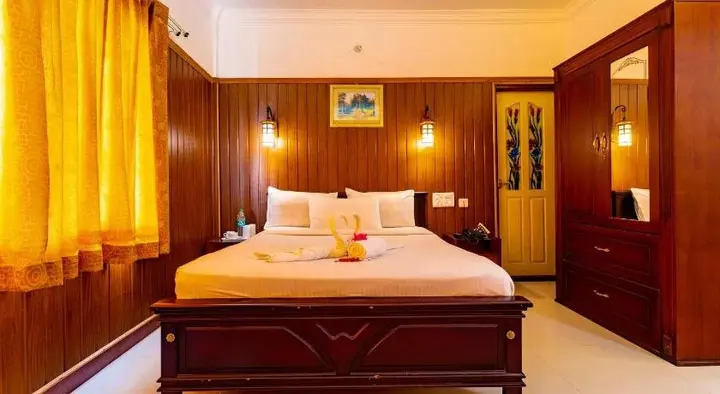 Муннар: Mist Inn Resort