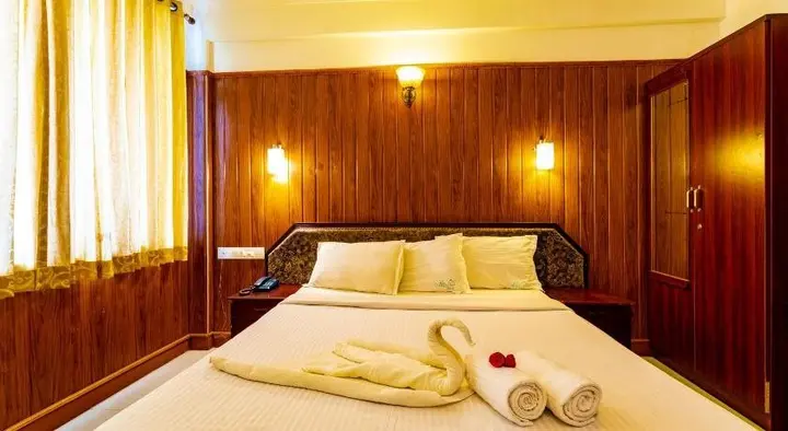 Муннар: Mist Inn Resort