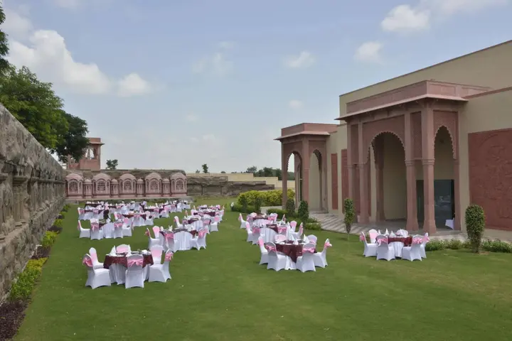 Крепость Jhansi: Orchha Palace and Convention Centre