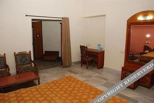 Олд-Махабалешвар: Shahee Resorts