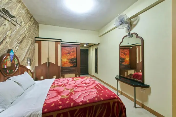 Ути: Hotel Sarkar Palace