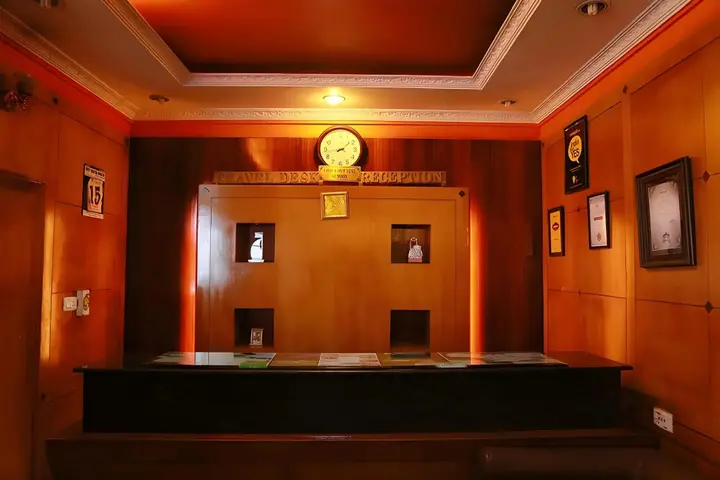 Ути: Hotel Orchid Inn