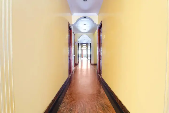 Ути: Hotel Orchid Inn