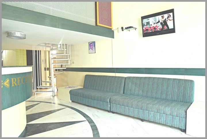 Аурангабад: OYO 12049 Hotel Ravi Kiran Executive