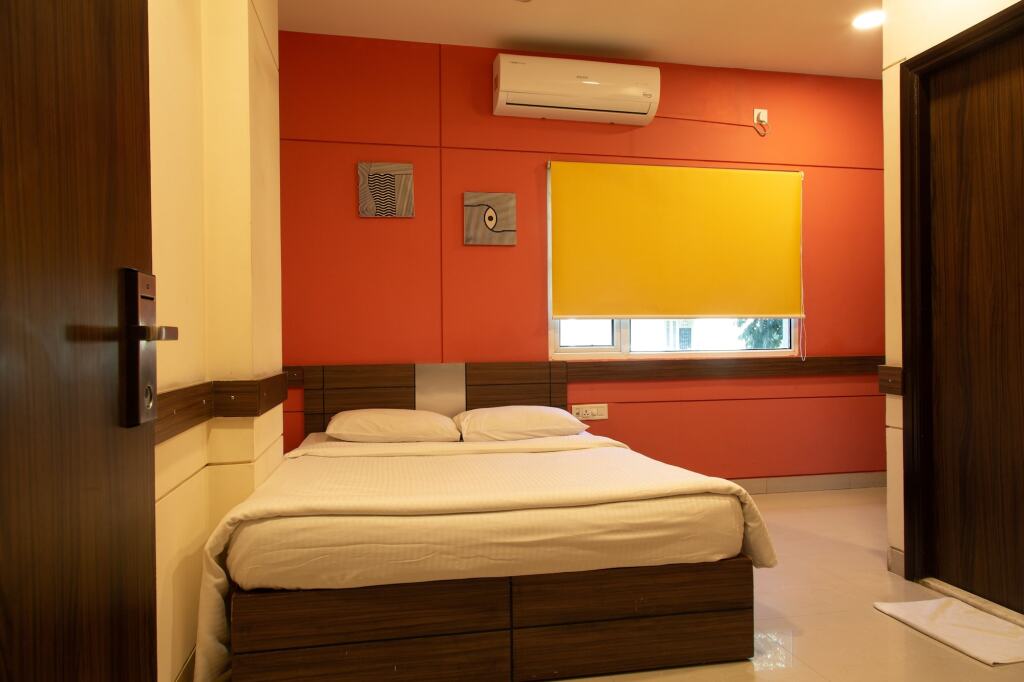 Соманур: Ginger Tirupur