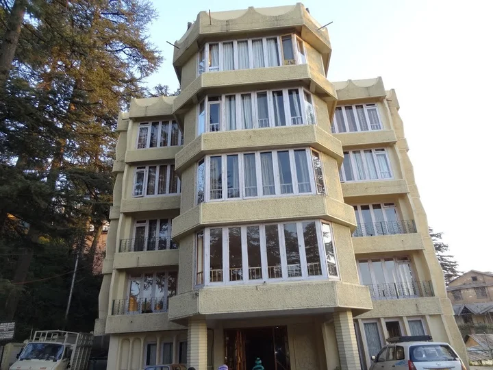 Шимла: Hotel Pineview Shimla