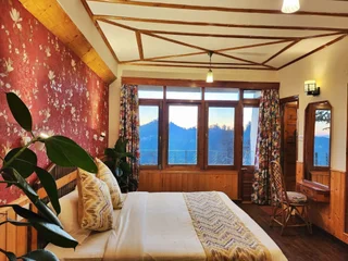 Шимла: Hotel Pineview Shimla