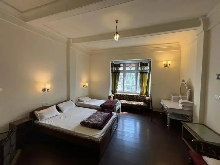 Дарджилинг: Pineridge Hotel