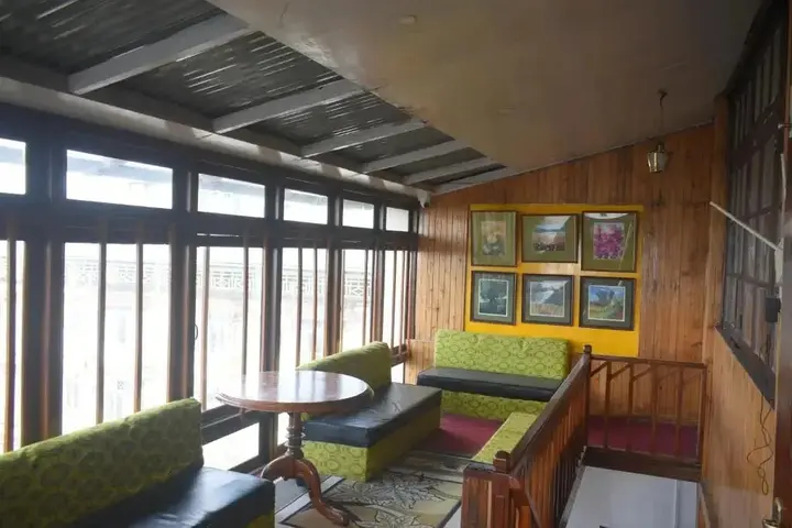 Дарджилинг: Pineridge Hotel