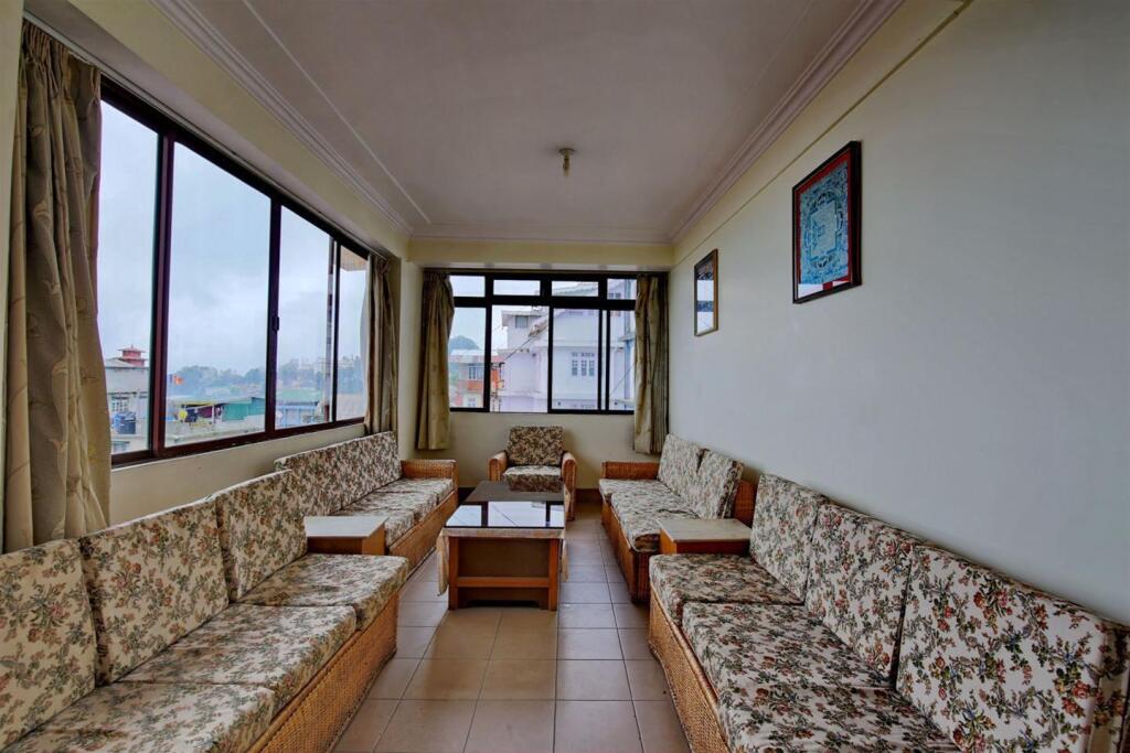 Дарджилинг: Tibet Home