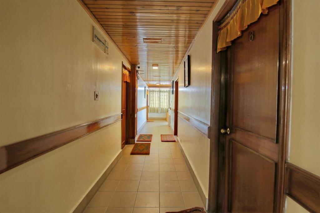 Дарджилинг: Tibet Home