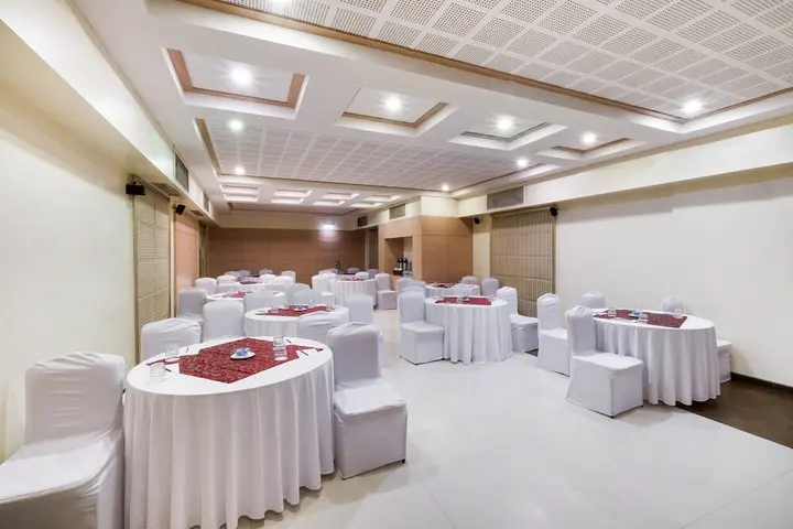 Пимпри-Чинчвад: 7Apple Hotel - Pune