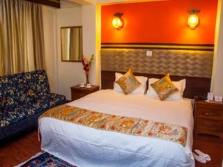 Дарджилинг: Little Tibet - A Boutique Resort