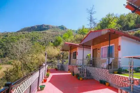 Массури: V Resorts Albert Lodge Mussoorie