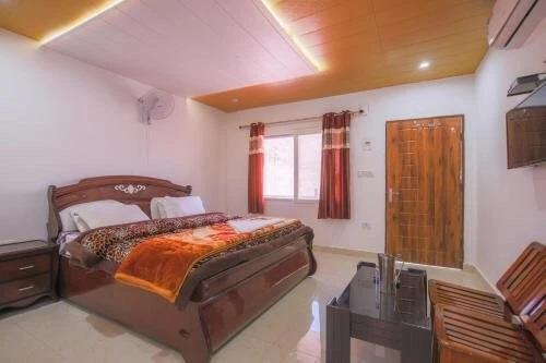 Массури: V Resorts Albert Lodge Mussoorie