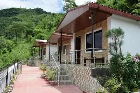 Массури: V Resorts Albert Lodge Mussoorie
