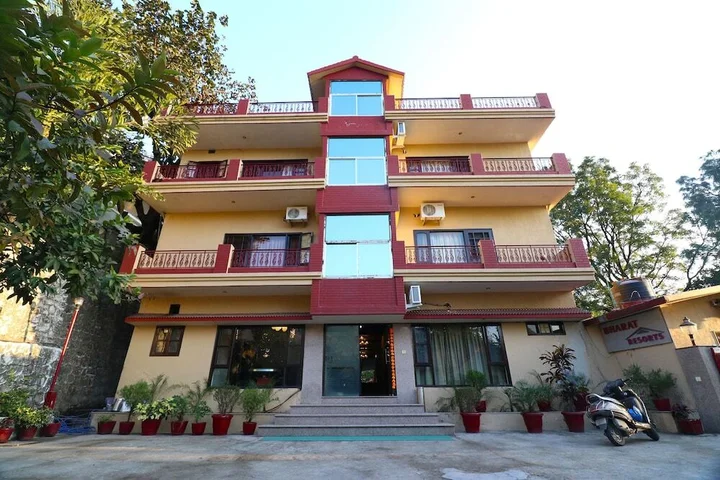 Массури: OYO 24974 Bharat Resort