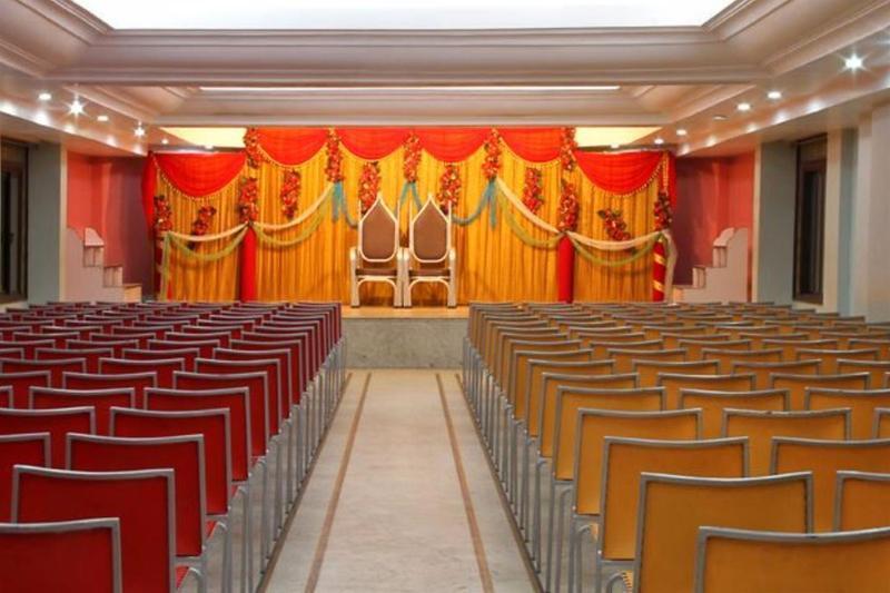 Пудучерри: Ram International Hotel