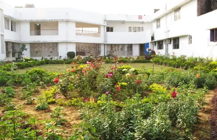 Банкура: Hotel Saptaparna