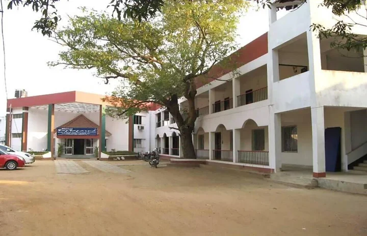 Банкура: Hotel Saptaparna