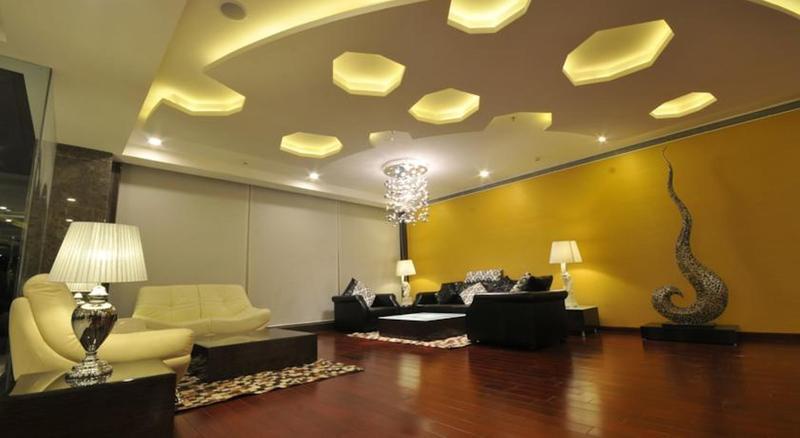 Раджкот: The Fern Residency Rajkot
