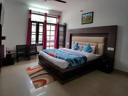 Чамба: Hotel Satyadev Grand