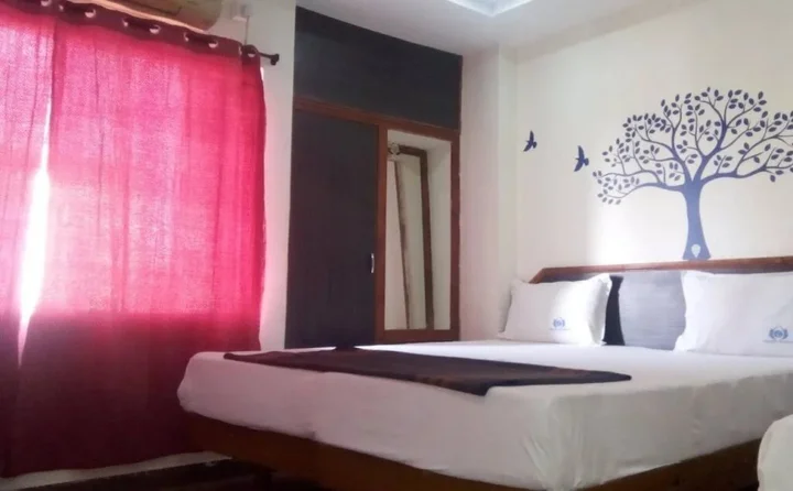 Тирупати: Collection O Poojith Residency