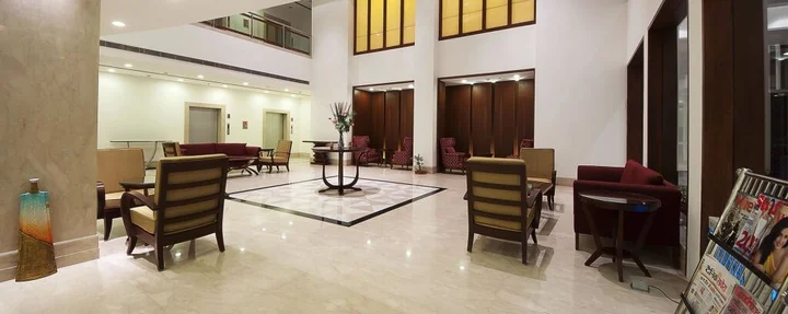 Зиракпур: Golden Plaza Hotel