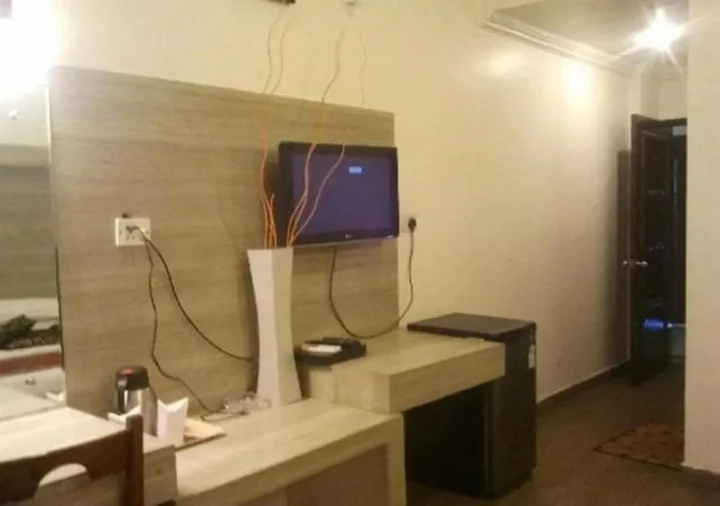 Катра: Hotel Mount View