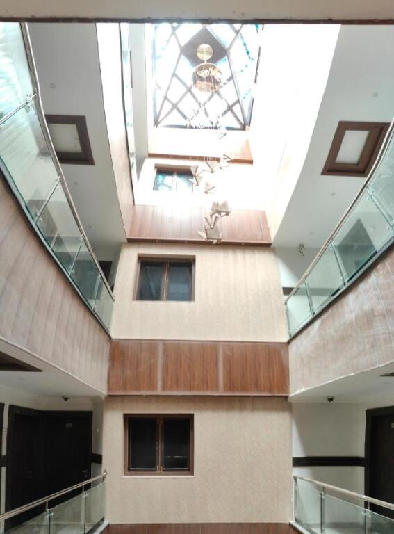 Катра: Hotel Krishna