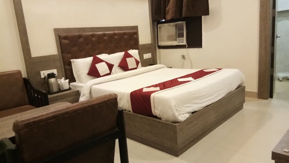 Катра: Hotel Krishna