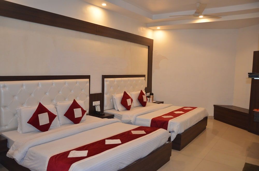 Катра: Hotel Krishna