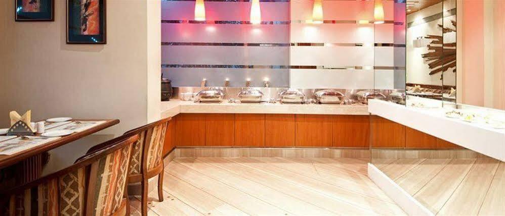 Мумбаи: The Lalit Residency Mumbai