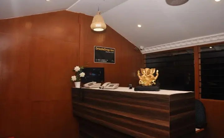Ути: DrizzleDrop Inn
