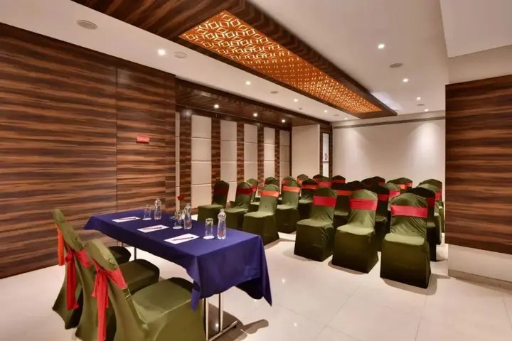 Вадодара: Citrus Vadodara
