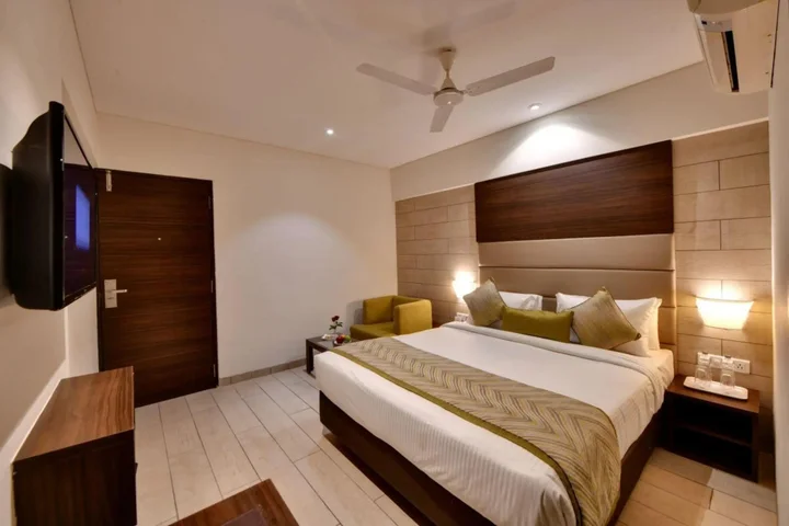 Вадодара: Citrus Vadodara