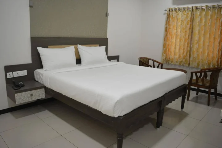 Палани: Hotel Sownthariyam
